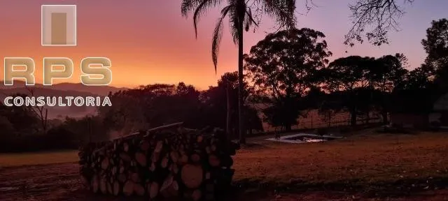 Chácara à venda de 1 ha em Atibaia, SP, Brasil