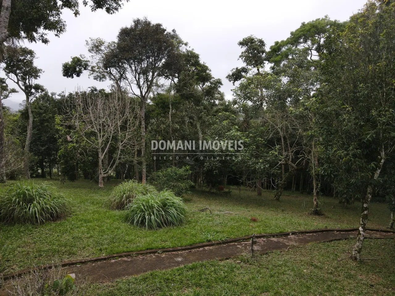 Terreno à venda de 4.860 m² em Santo Antônio do Pinhal, SP, Brasil