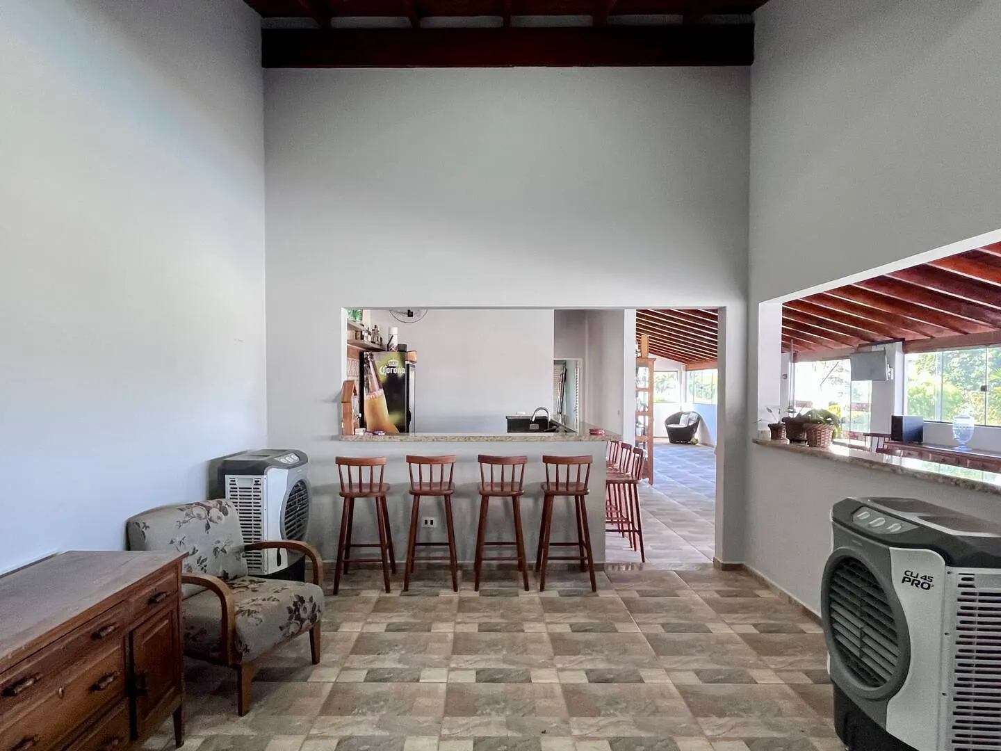 Country home for sale of 2,000 m² in Piraju, SP, Brazil