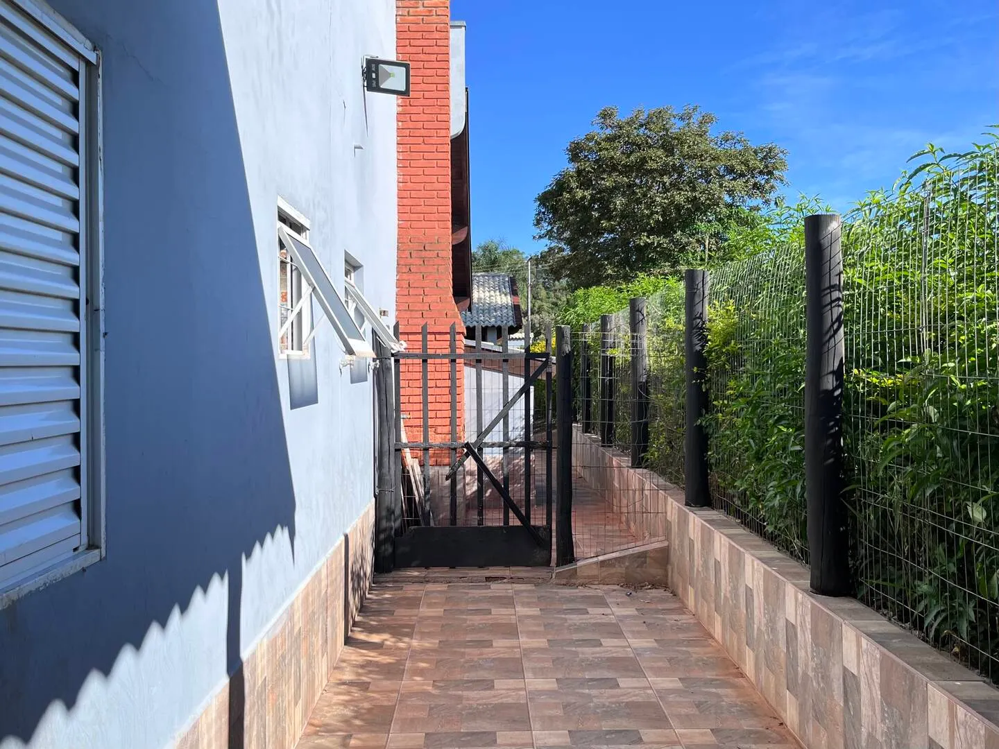 Country home for sale of 2,000 m² in Piraju, SP, Brazil