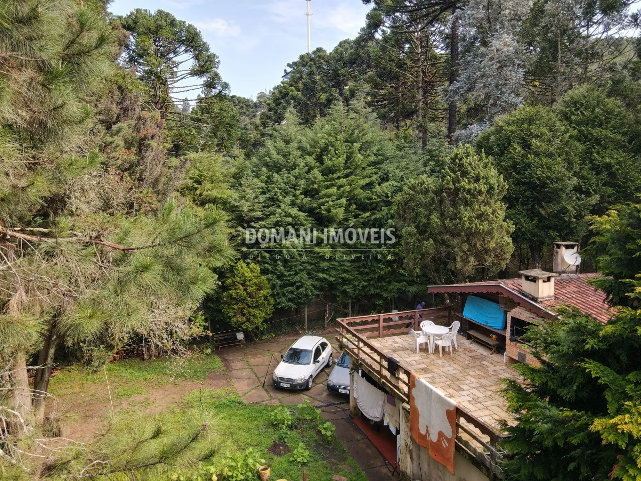 Casa à venda de 2.390 m² em Campos do Jordão, SP, Brasil
