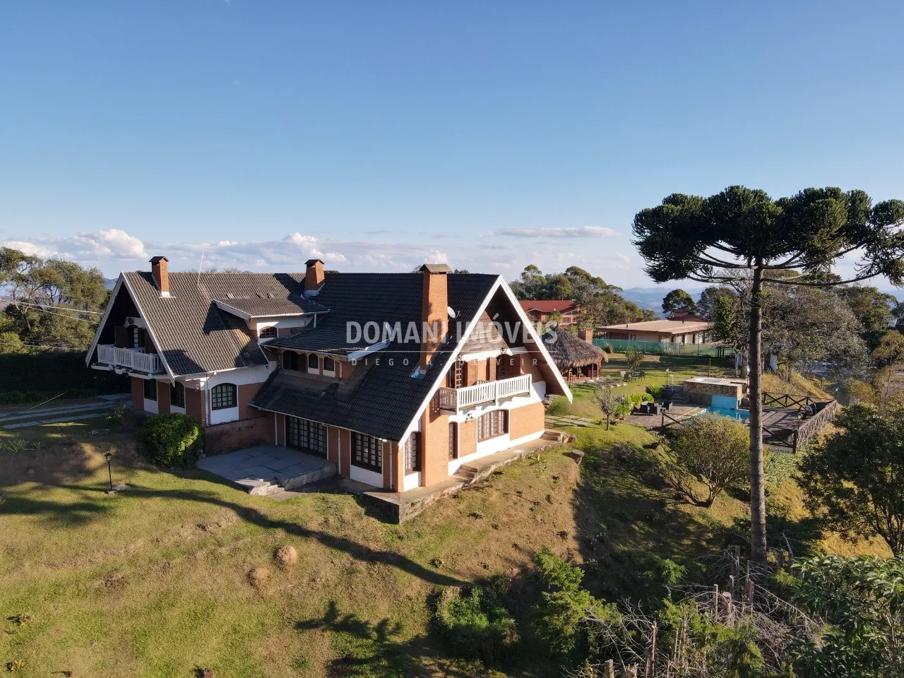 Pousada à venda e para Arrendar de 7.950 m² em Campos do Jordão, SP, Brasil