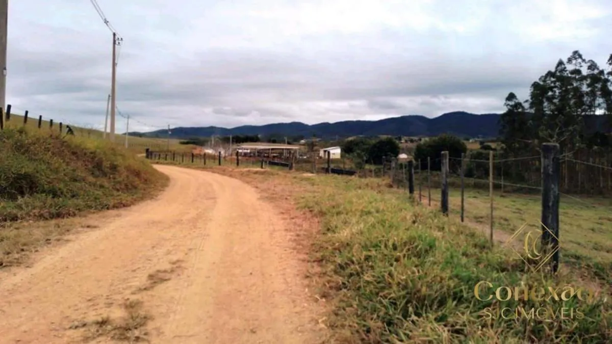 Fazenda à venda de 257 ha em Caçapava, SP, Brasil