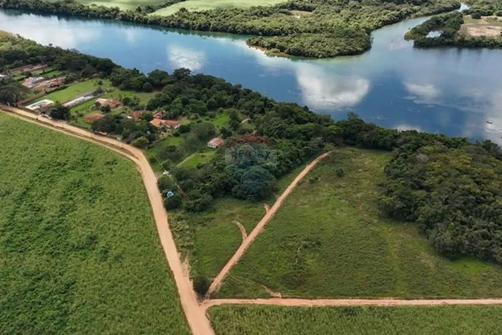 Fazenda à venda de 3.264 ha em Rifaina, SP, Brasil
