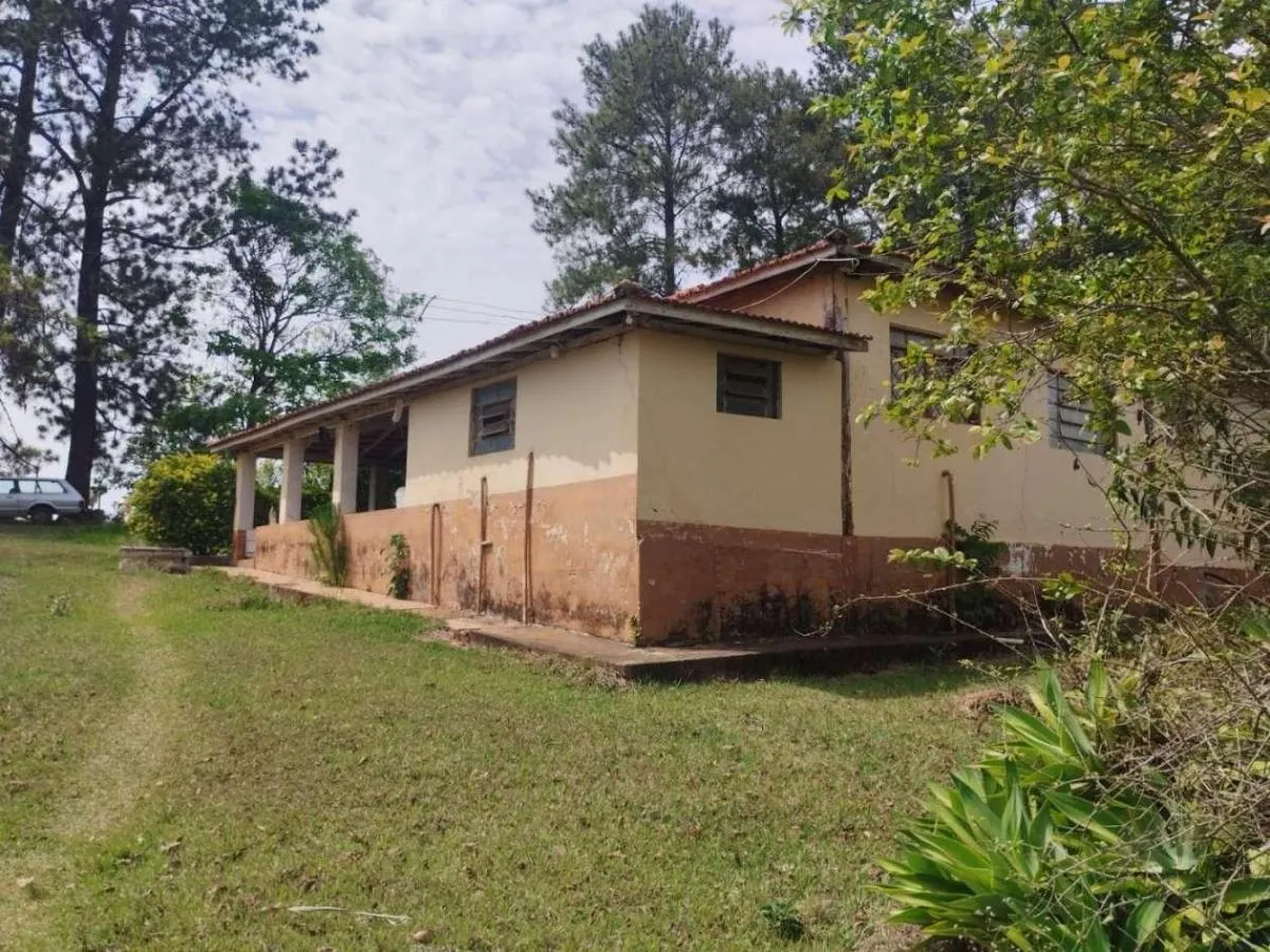 Sítio à venda de 13 ha em Cajuru, SP, Brasil