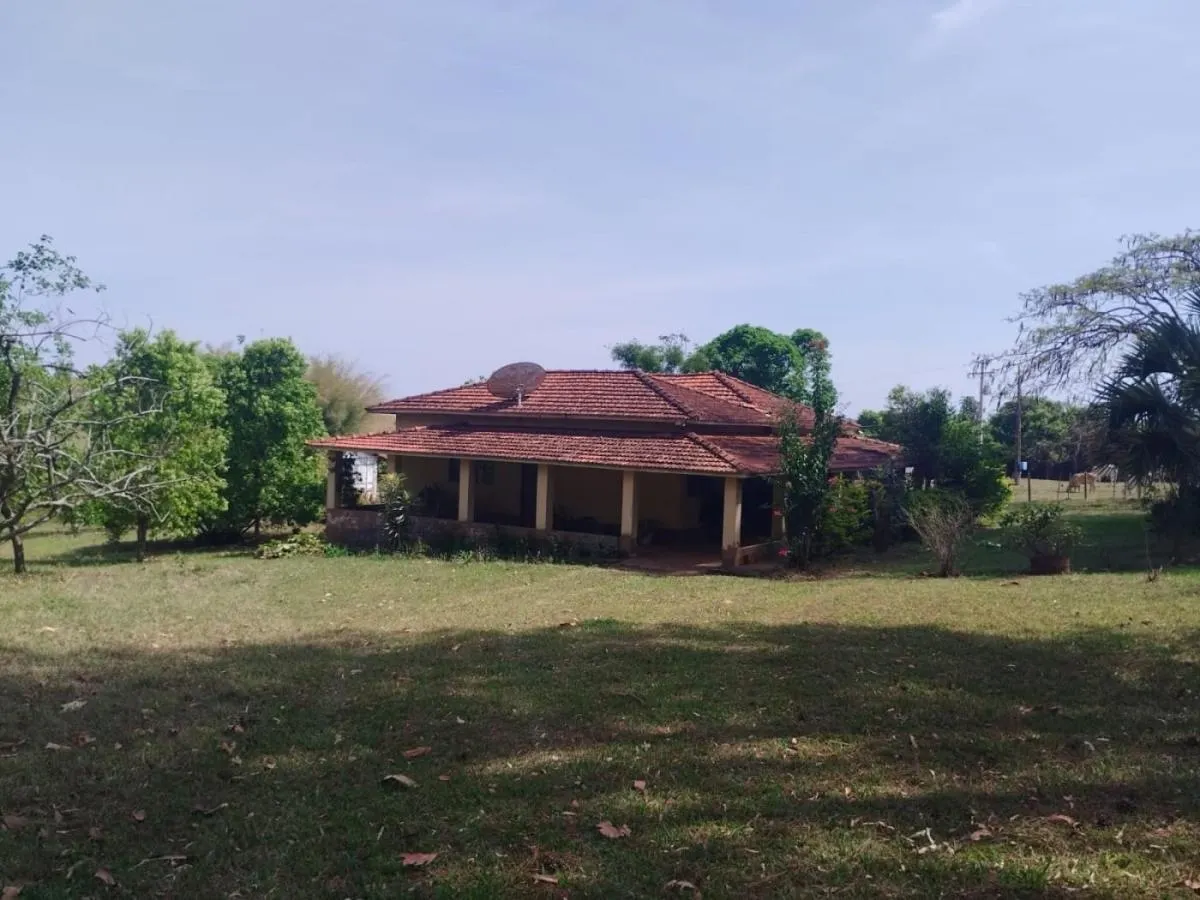 Sítio à venda de 13 ha em Cajuru, SP, Brasil