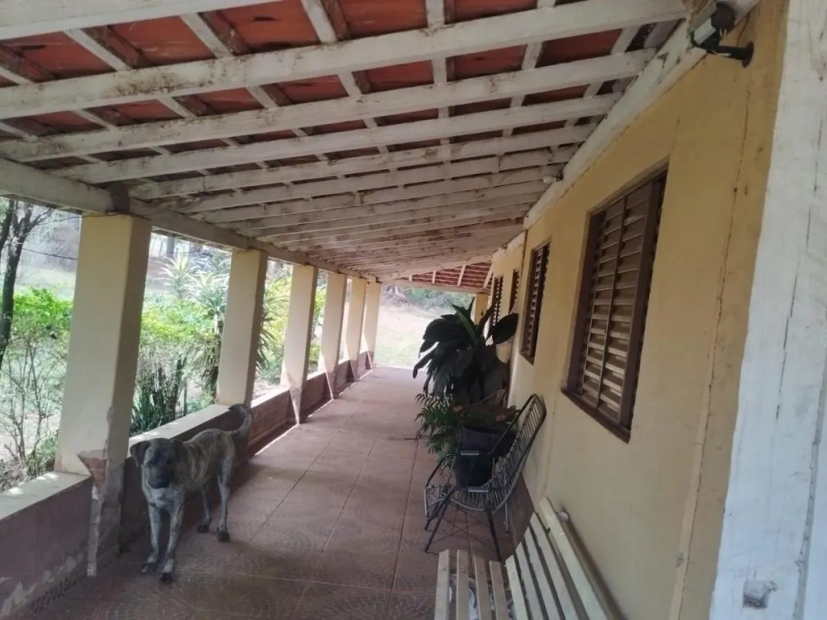 Sítio à venda de 13 ha em Cajuru, SP, Brasil