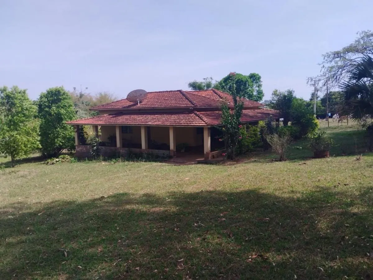 Sítio à venda de 13 ha em Cajuru, SP, Brasil