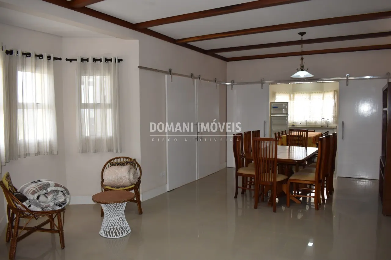 Casa à venda de 1.210 m² em Campos do Jordão, SP, Brasil