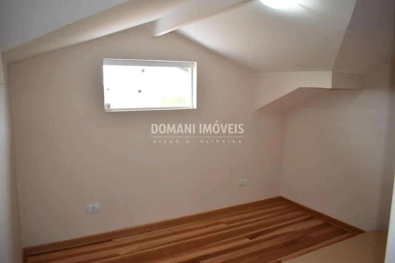Casa à venda de 1.210 m² em Campos do Jordão, SP, Brasil