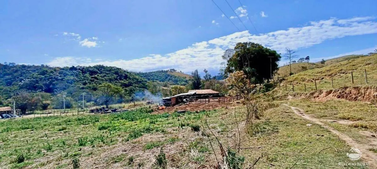 Fazenda à venda de 152 ha em Cachoeira Paulista, SP, Brasil