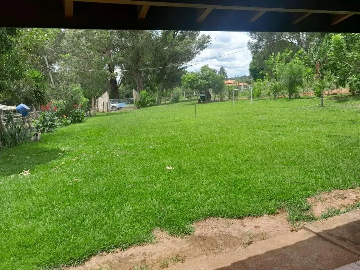 Sítio à venda de 9 ha em Cajuru, SP, Brasil