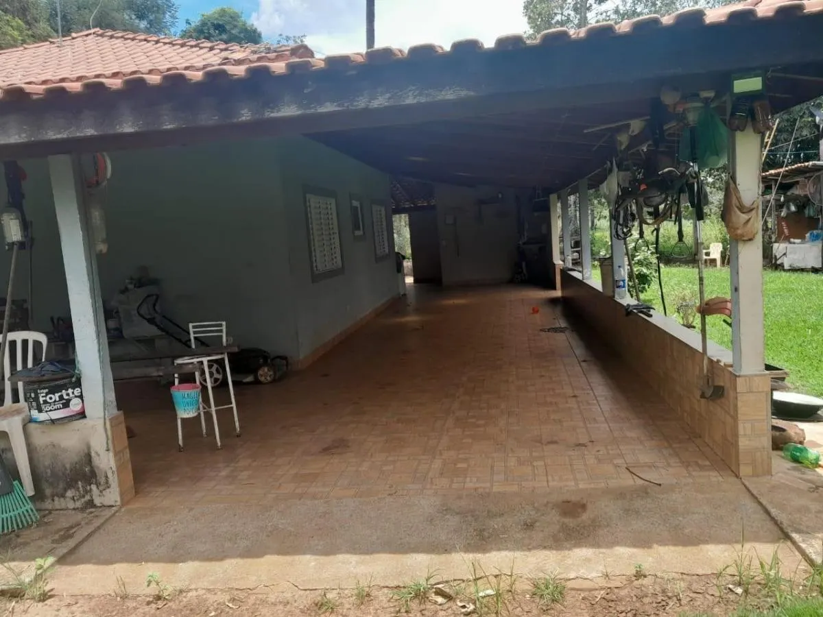 Sítio à venda de 9 ha em Cajuru, SP, Brasil