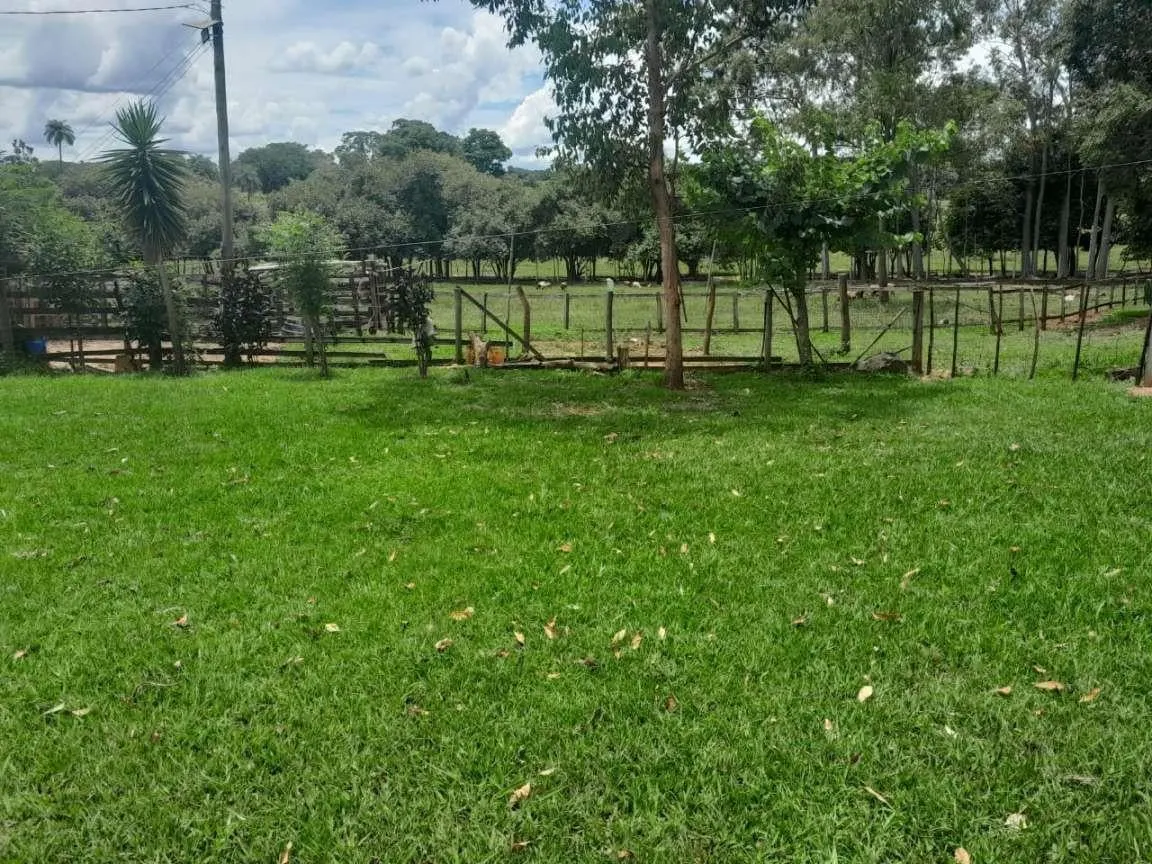 Sítio à venda de 9 ha em Cajuru, SP, Brasil