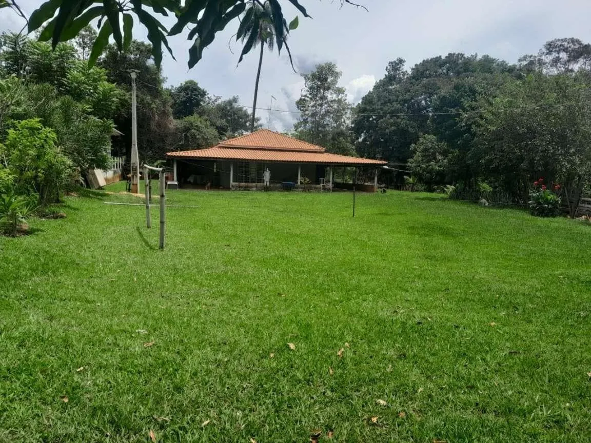 Sítio à venda de 9 ha em Cajuru, SP, Brasil