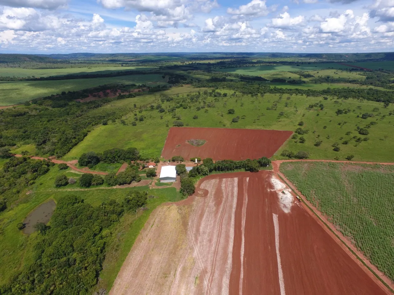 Fazenda à venda de 270 ha em Prata, MG, Brasil