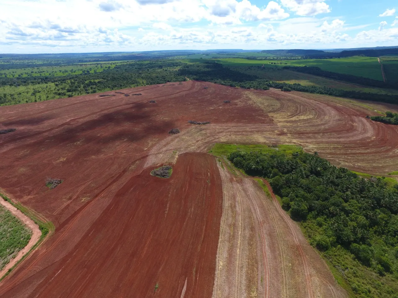 Fazenda à venda de 270 ha em Prata, MG, Brasil