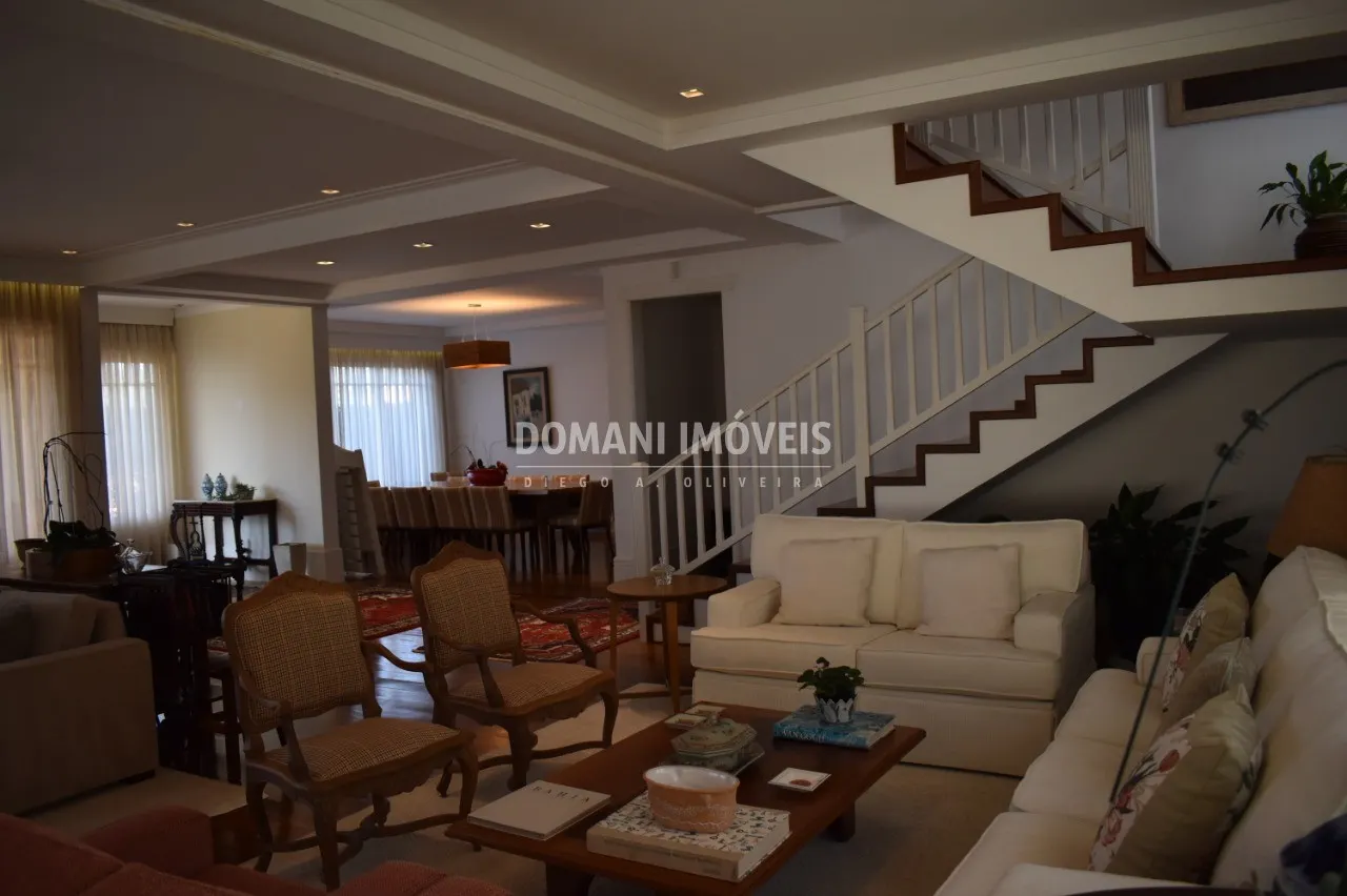 Casa à venda de 1.750 m² em Campos do Jordão, SP, Brasil