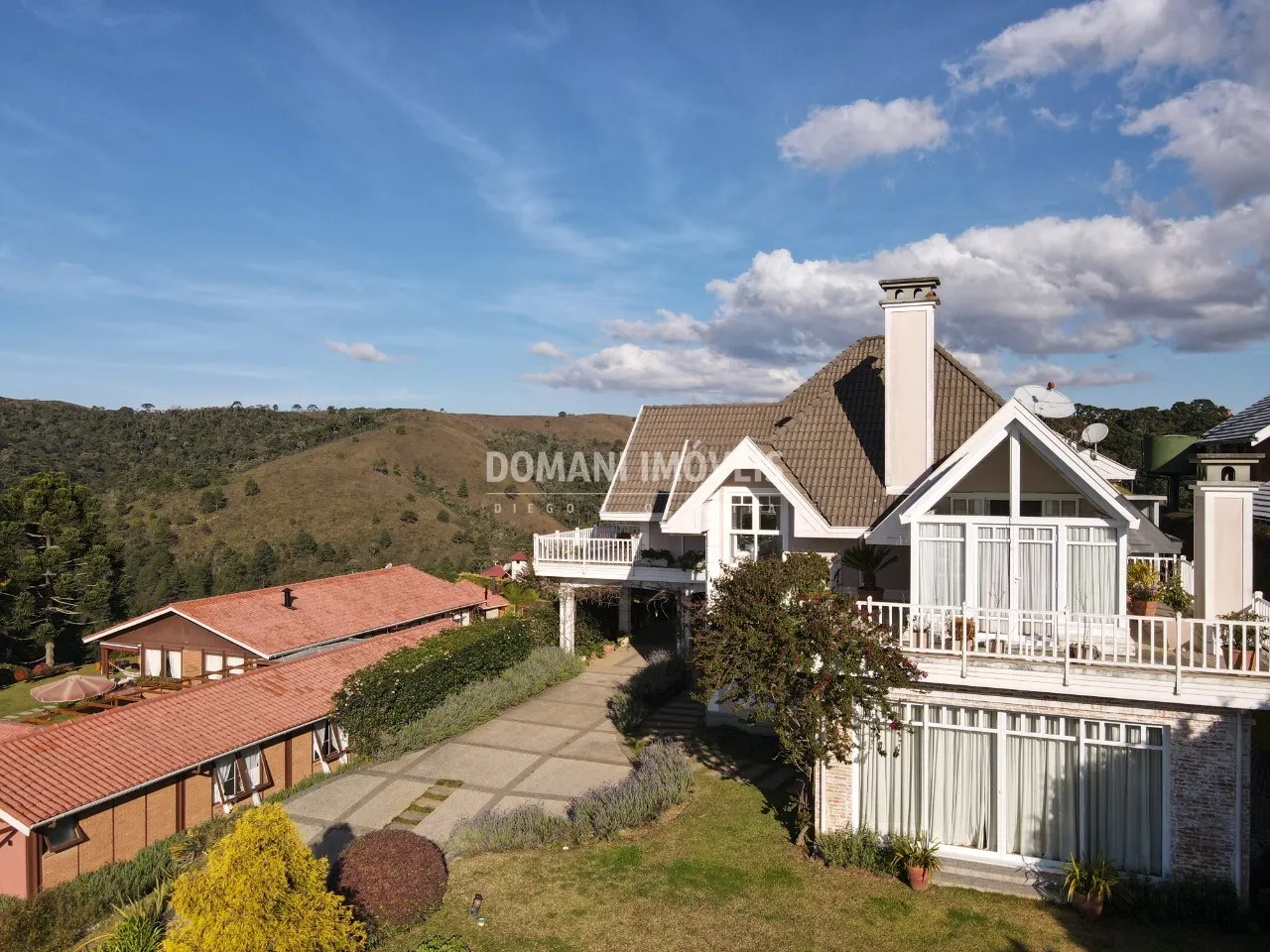 Casa à venda de 1.750 m² em Campos do Jordão, SP, Brasil
