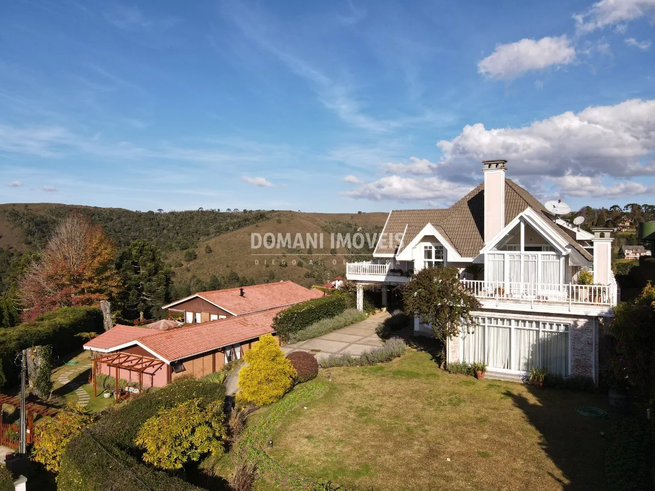Casa à venda de 1.750 m² em Campos do Jordão, SP, Brasil