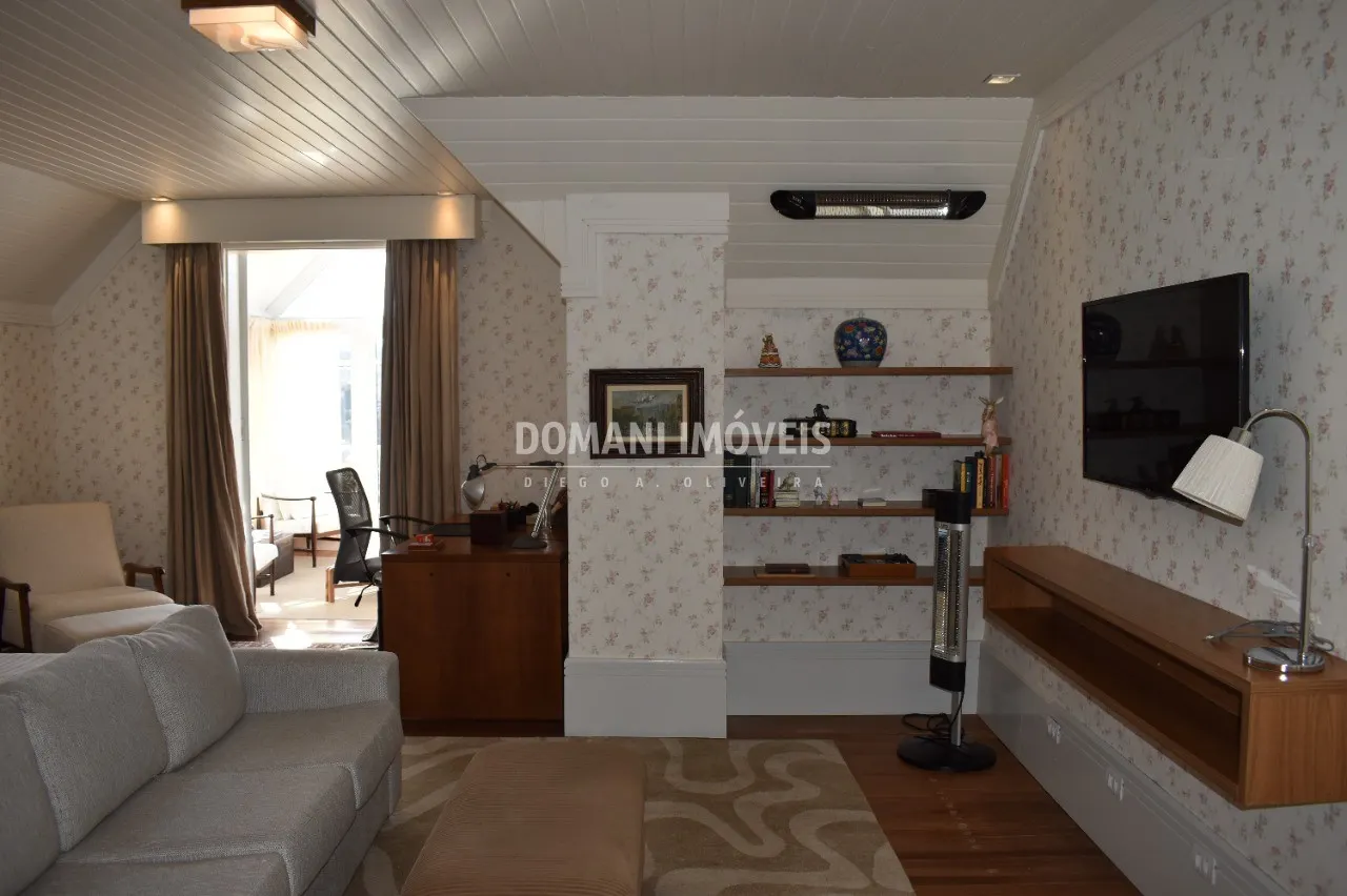 Casa à venda de 1.750 m² em Campos do Jordão, SP, Brasil