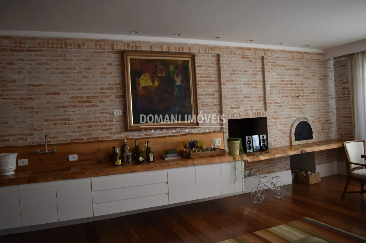 Casa à venda de 1.750 m² em Campos do Jordão, SP, Brasil
