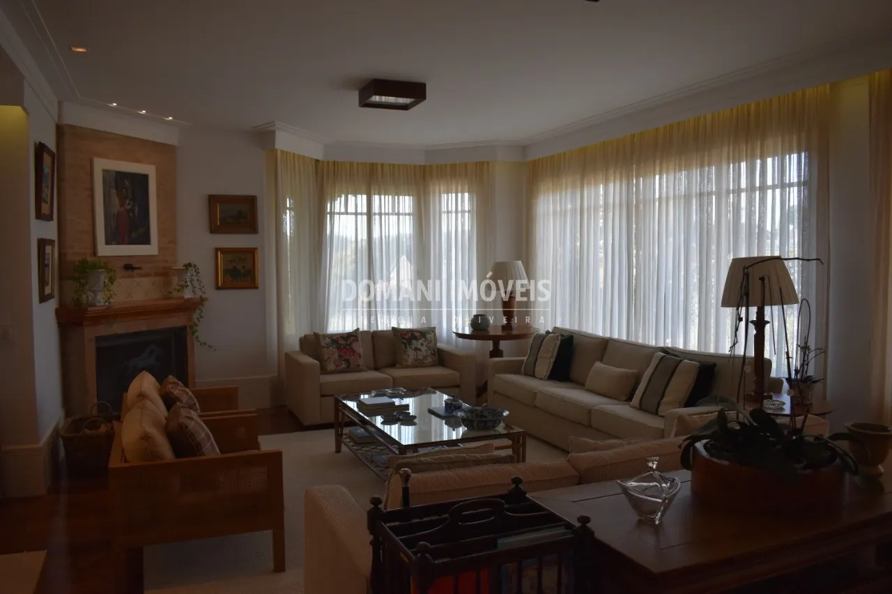 Casa à venda de 1.750 m² em Campos do Jordão, SP, Brasil
