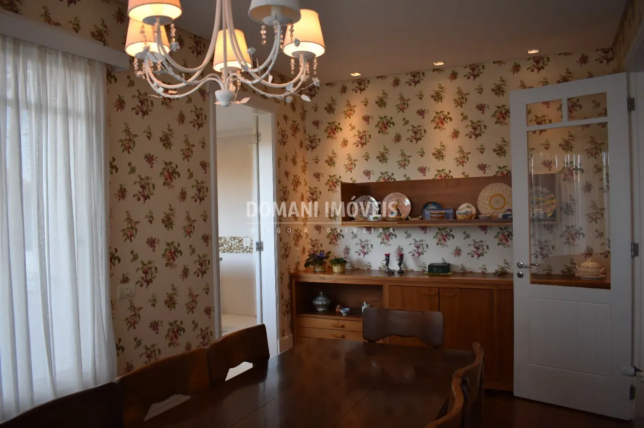 Casa à venda de 1.750 m² em Campos do Jordão, SP, Brasil