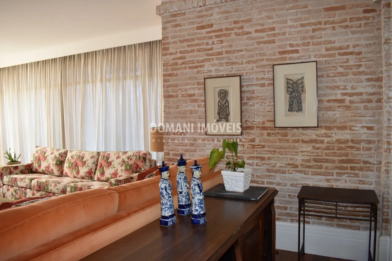 Casa à venda de 1.750 m² em Campos do Jordão, SP, Brasil