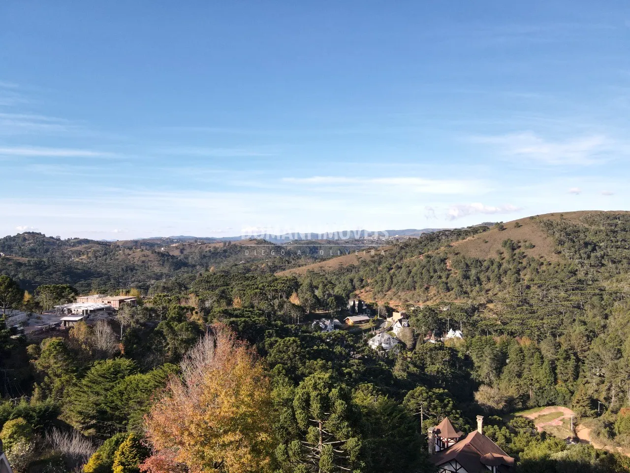 Casa à venda de 1.750 m² em Campos do Jordão, SP, Brasil