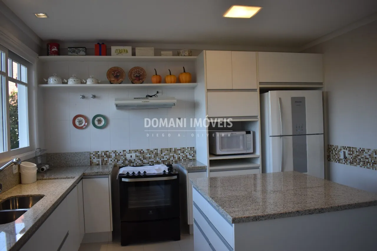 Casa à venda de 1.750 m² em Campos do Jordão, SP, Brasil