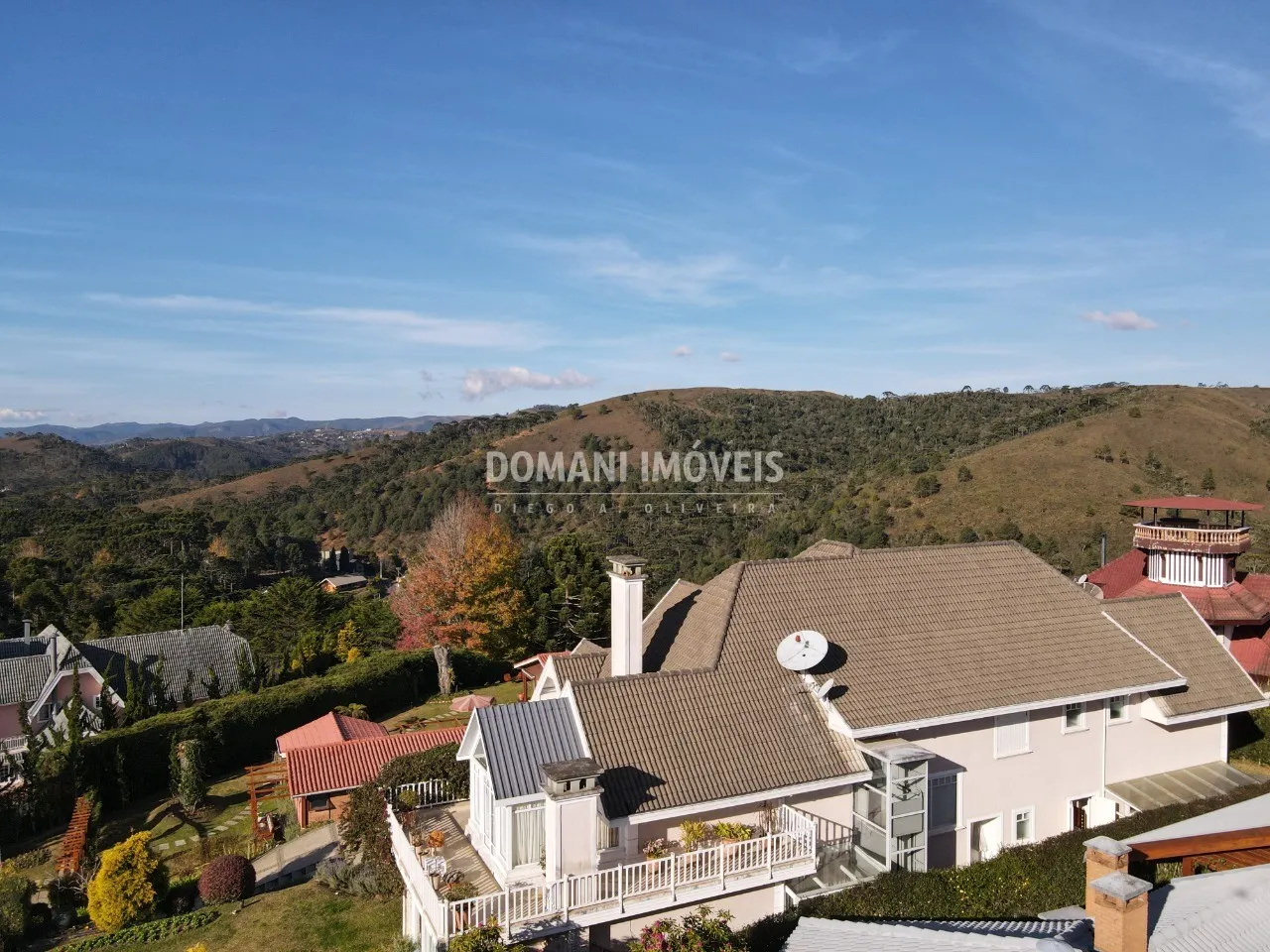 Casa à venda de 1.750 m² em Campos do Jordão, SP, Brasil
