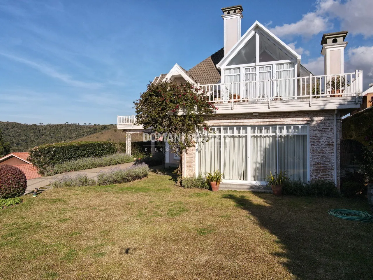 Casa à venda de 1.750 m² em Campos do Jordão, SP, Brasil
