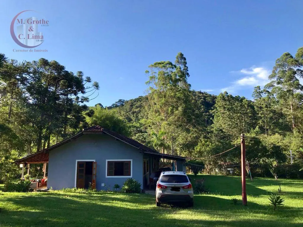 Chácara à venda de 4.000 m² em Sapucaí-Mirim, MG, Brasil
