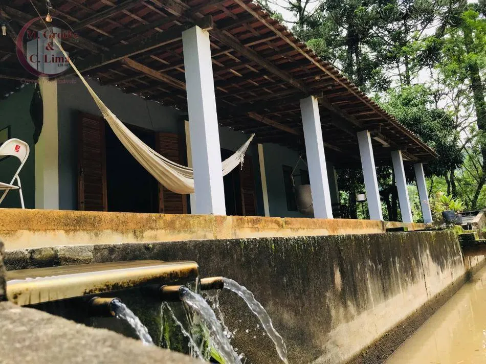 Chácara à venda de 4.000 m² em Sapucaí-Mirim, MG, Brasil