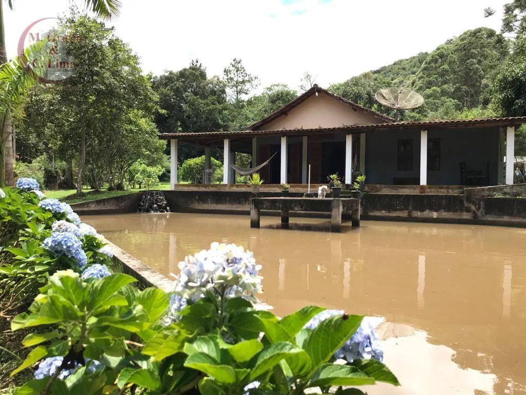 Chácara à venda de 4.000 m² em Sapucaí-Mirim, MG, Brasil