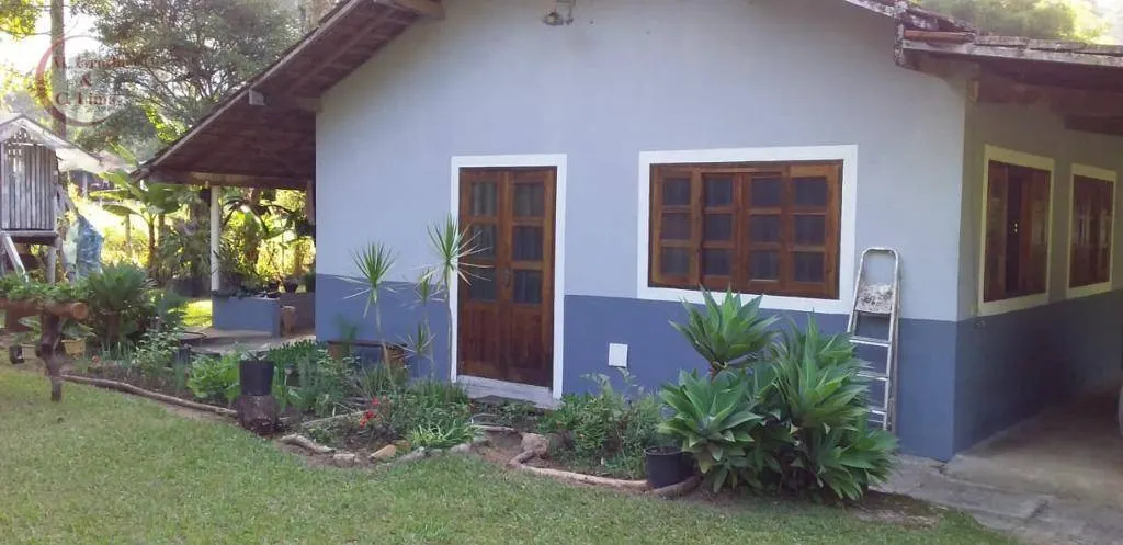 Chácara à venda de 4.000 m² em Sapucaí-Mirim, MG, Brasil