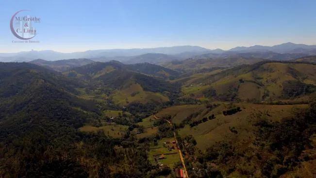 Chácara à venda de 4.000 m² em Sapucaí-Mirim, MG, Brasil