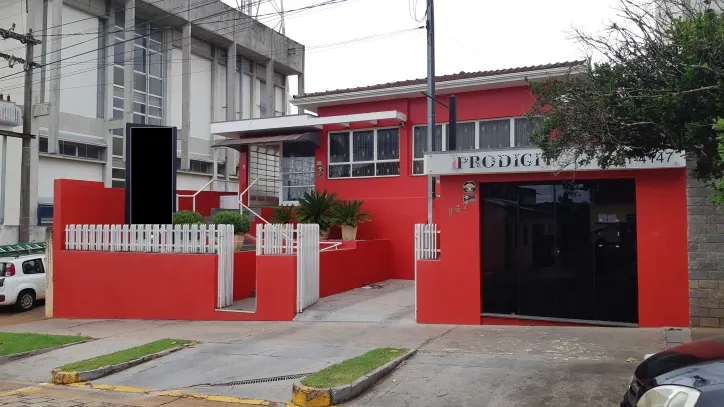 Comercial à venda de 416 m² em Piraju, SP, Brasil