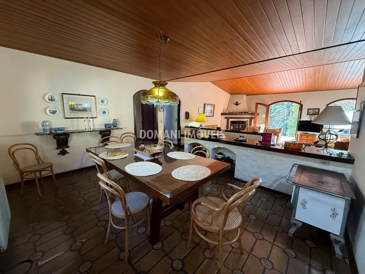 Casa à venda de 987 m² em Campos do Jordão, SP, Brasil