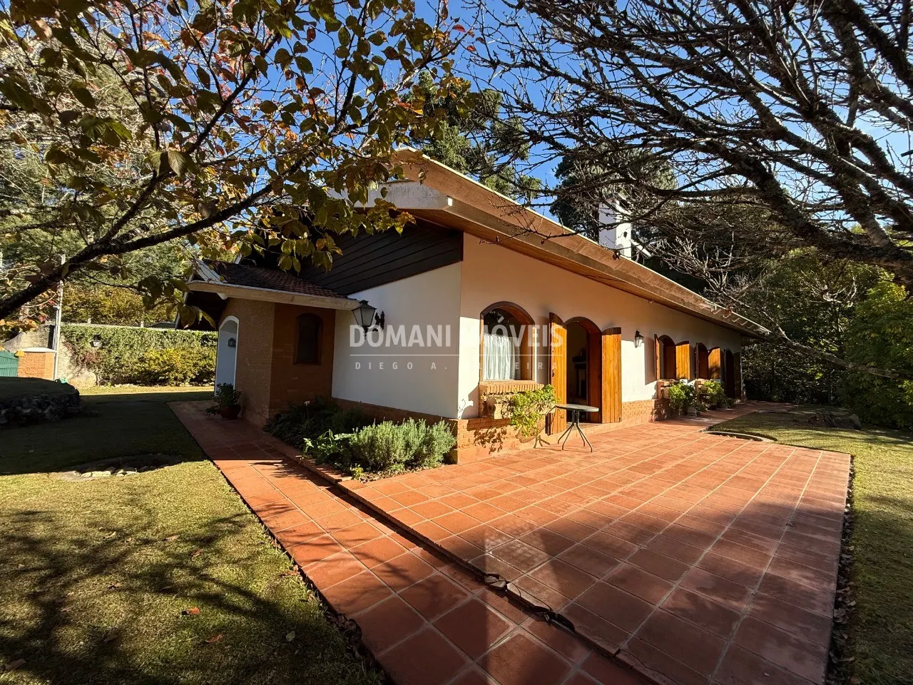 Casa à venda de 987 m² em Campos do Jordão, SP, Brasil