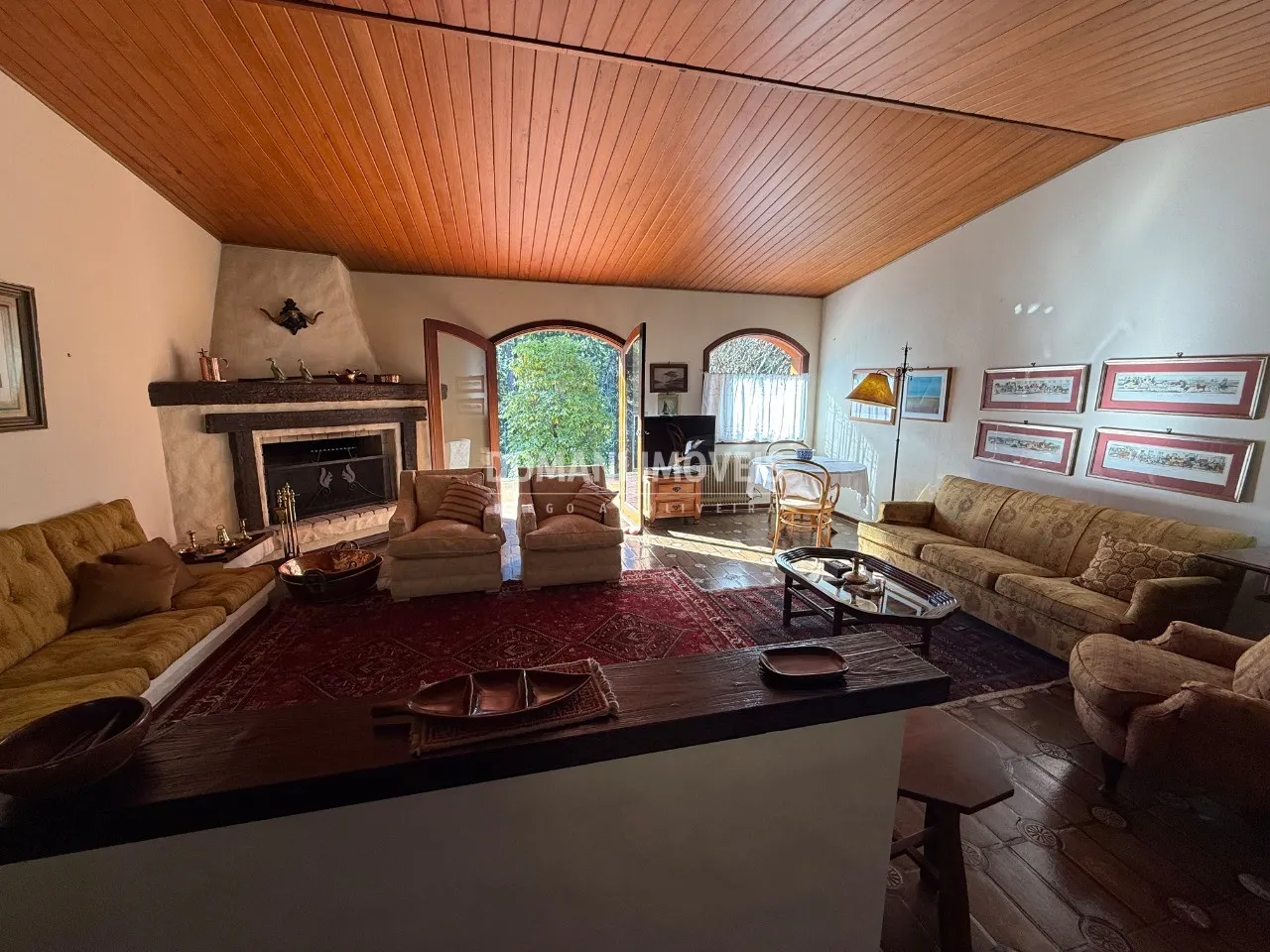 Casa à venda de 987 m² em Campos do Jordão, SP, Brasil