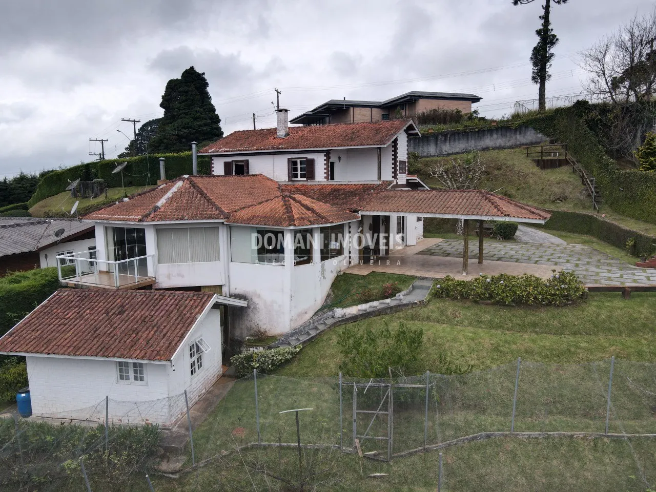 Casa à venda de 1.030 m² em Campos do Jordão, SP, Brasil