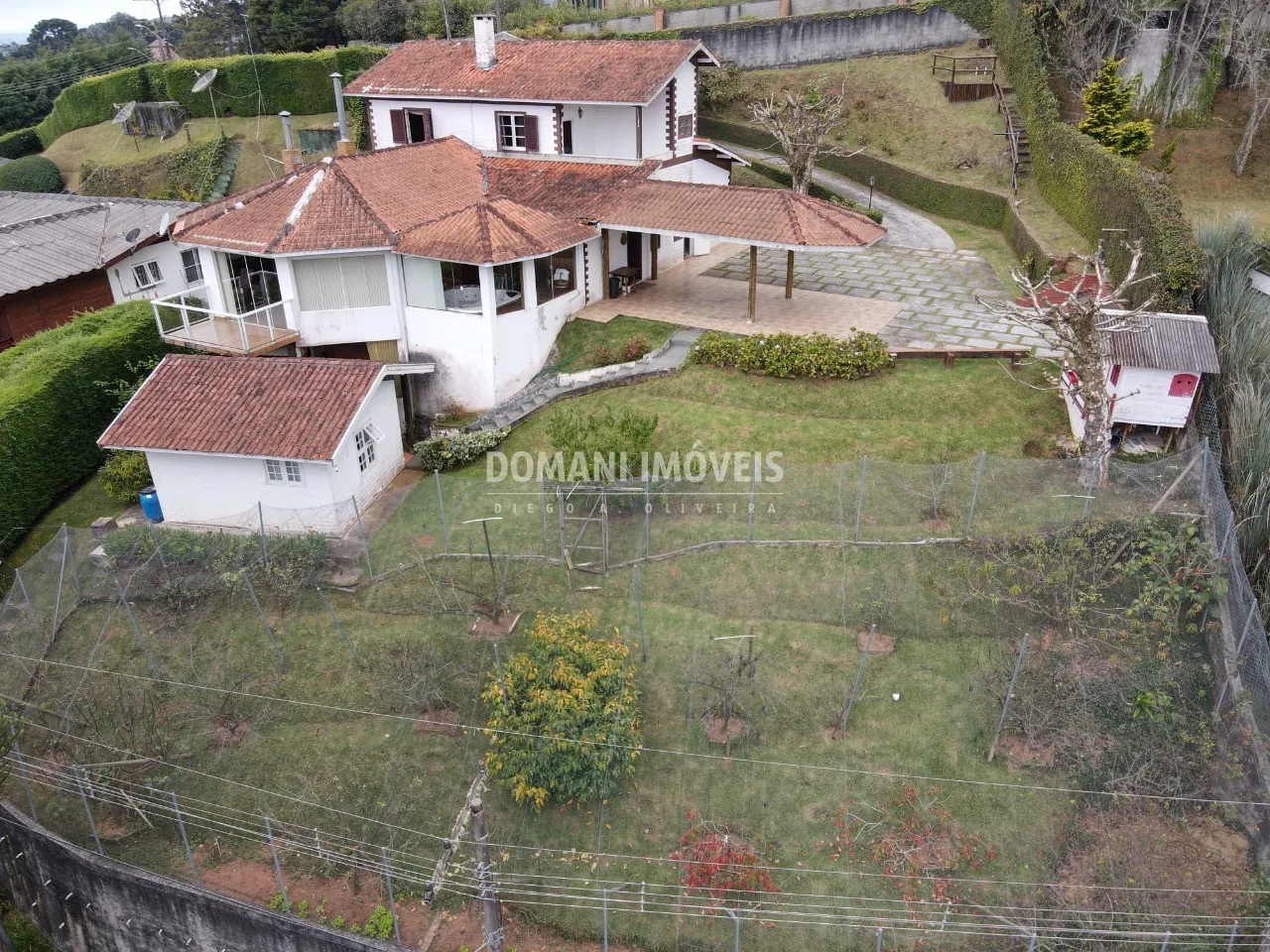 Casa à venda de 1.030 m² em Campos do Jordão, SP, Brasil