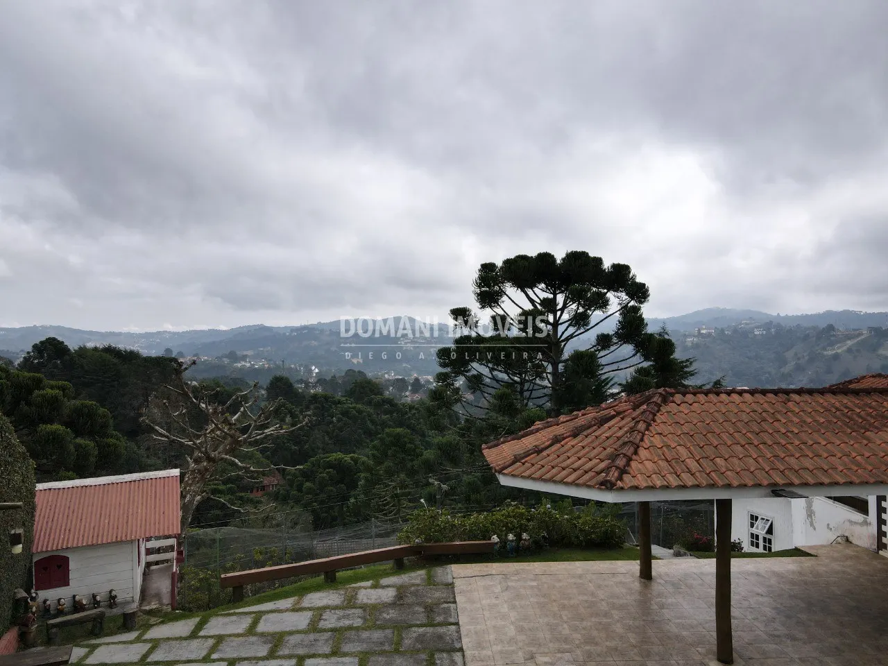 Casa à venda de 1.030 m² em Campos do Jordão, SP, Brasil