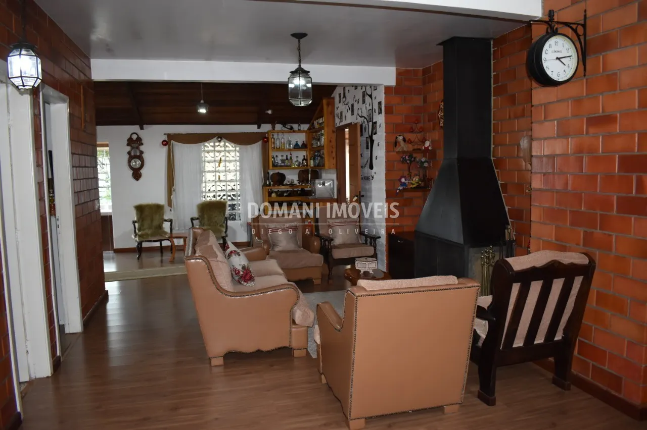 Casa à venda de 1.030 m² em Campos do Jordão, SP, Brasil