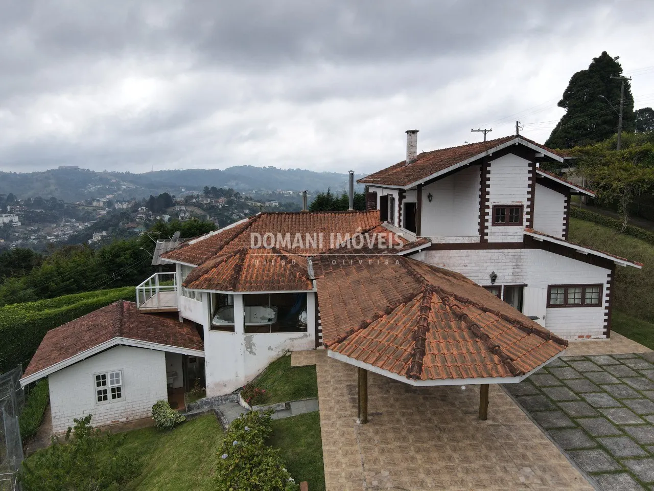 Casa à venda de 1.030 m² em Campos do Jordão, SP, Brasil