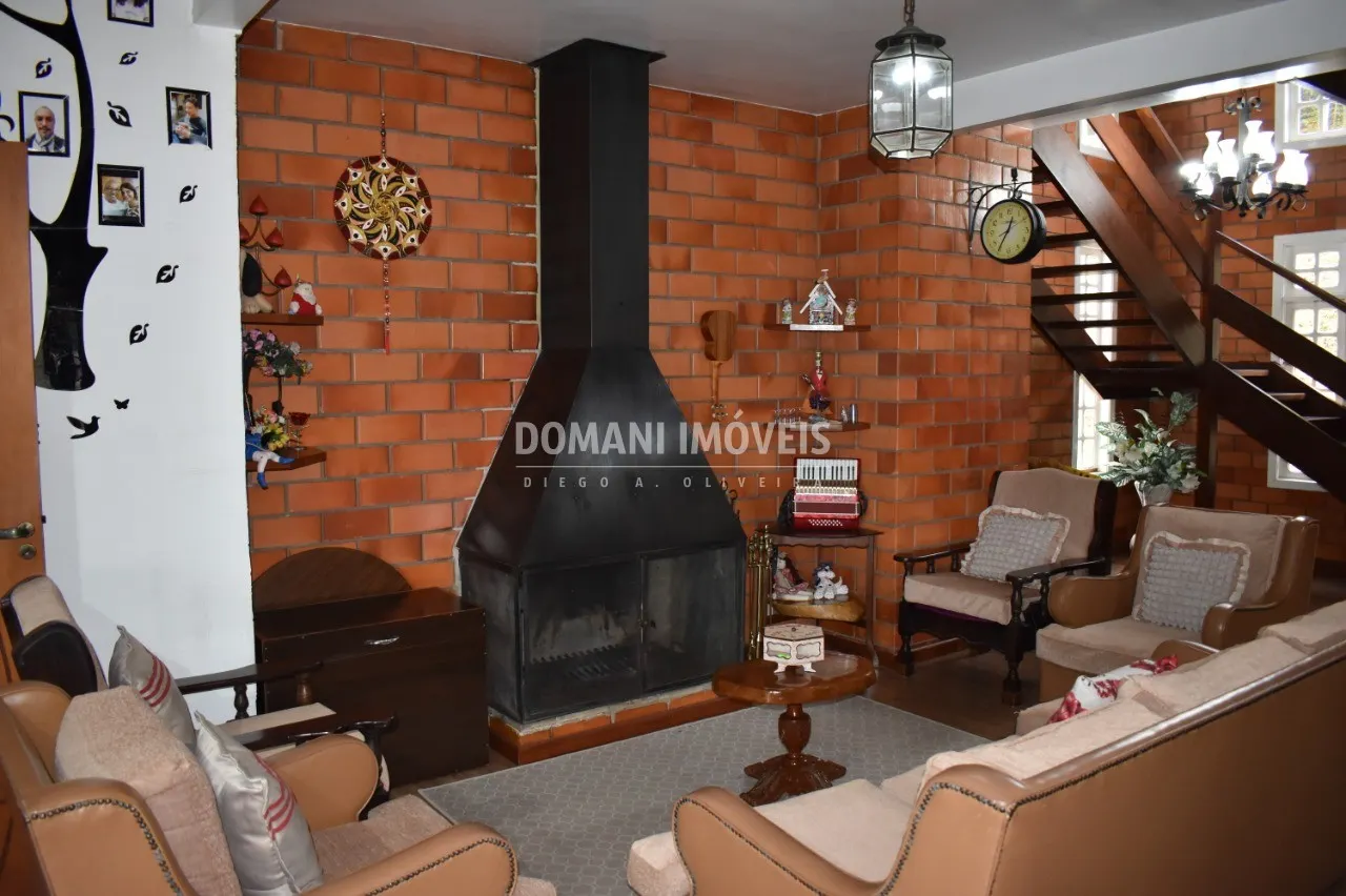 Casa à venda de 1.030 m² em Campos do Jordão, SP, Brasil
