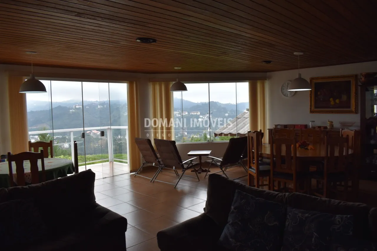 Casa à venda de 1.030 m² em Campos do Jordão, SP, Brasil