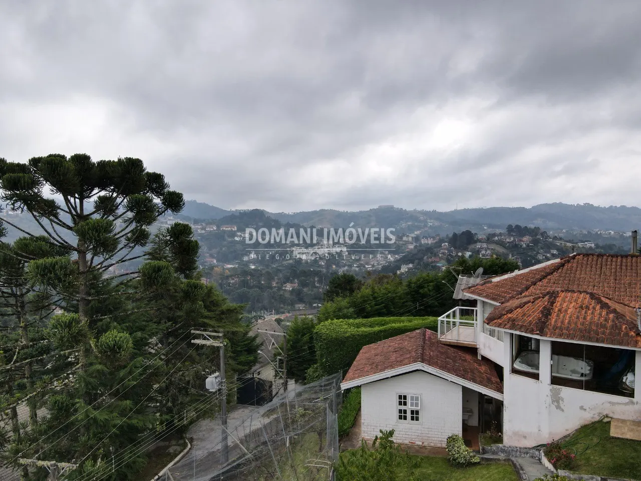 Casa à venda de 1.030 m² em Campos do Jordão, SP, Brasil